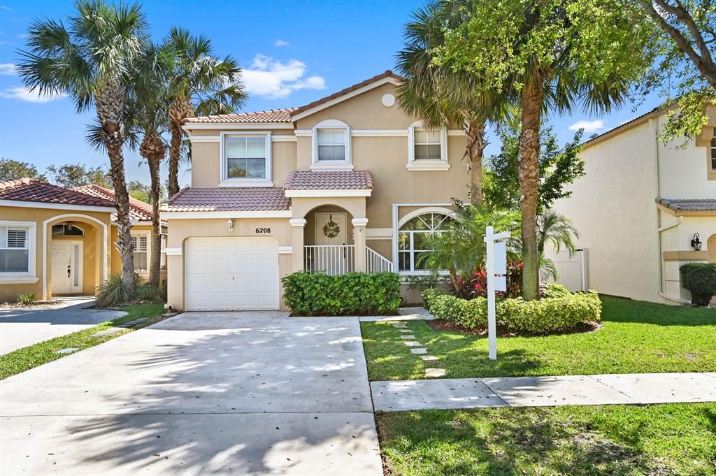Photo of 6208 Oak Bluff Way, Lake Worth, FL 33467 (MLS # R10872348)