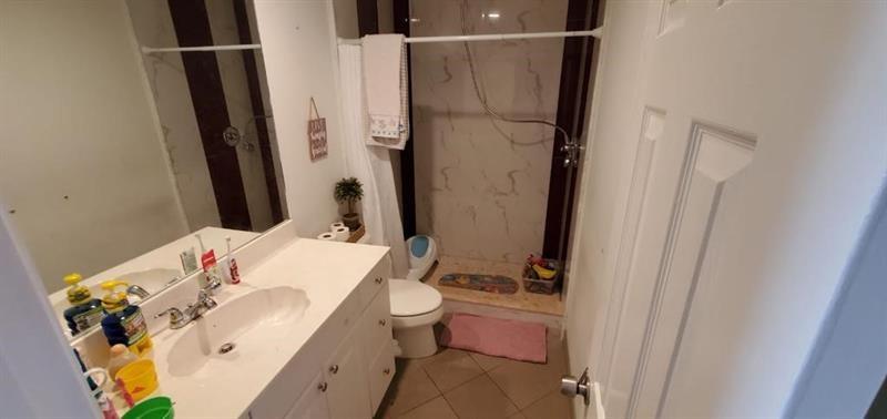 Blue Lake Twnhs Condo - Residential Lease