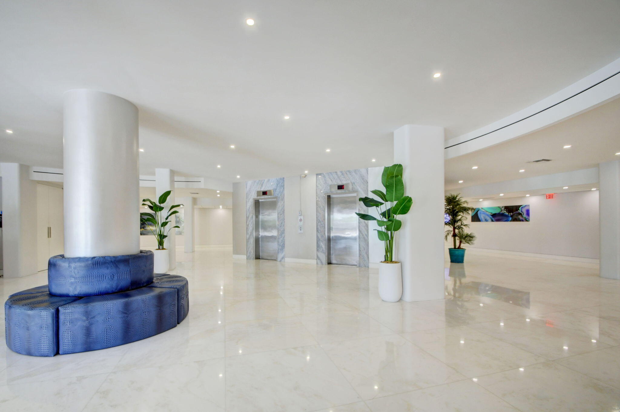 BARCLAY CONDO - Residential Lease