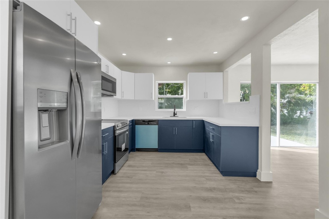 Forward Sub Two 64-30 B - Residential