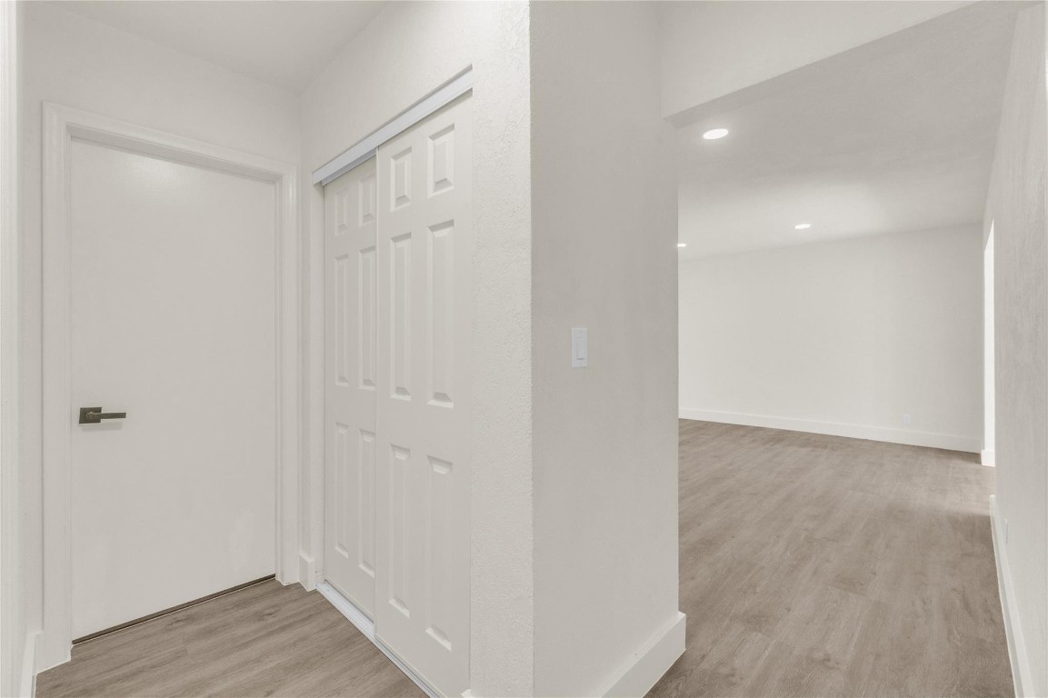 Forward Sub Two 64-30 B - Residential