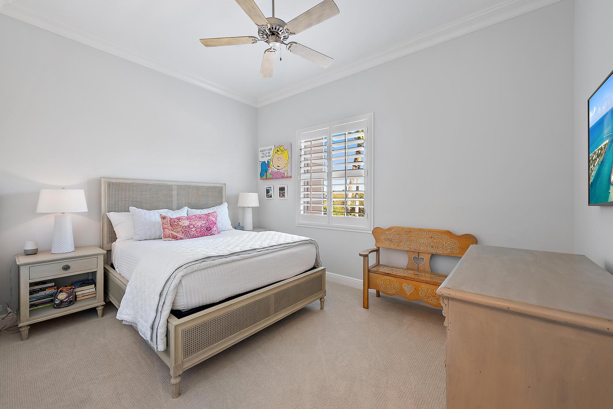 CARRIAGE HOMES AT FRENCHM - Residential