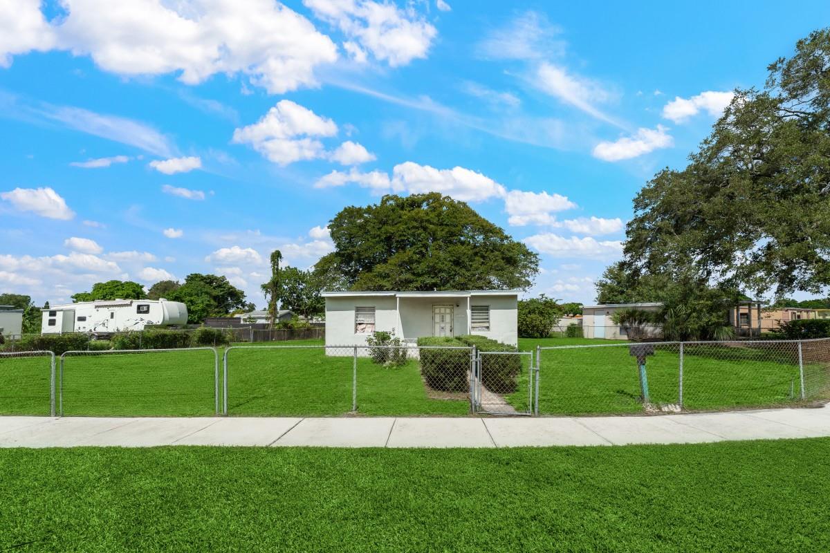 Bunche Park - Residential