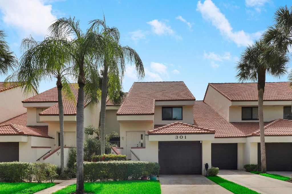 Photo of 301 Sea Oats Drive #G, Juno Beach, FL 33408 (MLS # R10904551)