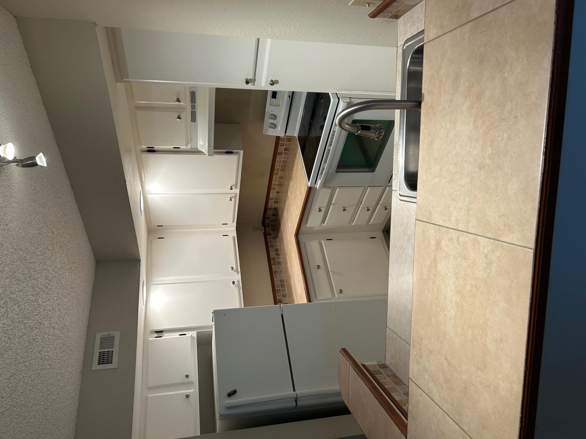 Open, light 1/1, tiled throughout, private location, water include. Equal Housing opportunity.