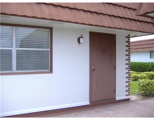 Photo of 163 WATERFORD G, Delray Beach, FL 33446 (MLS # B26075912)