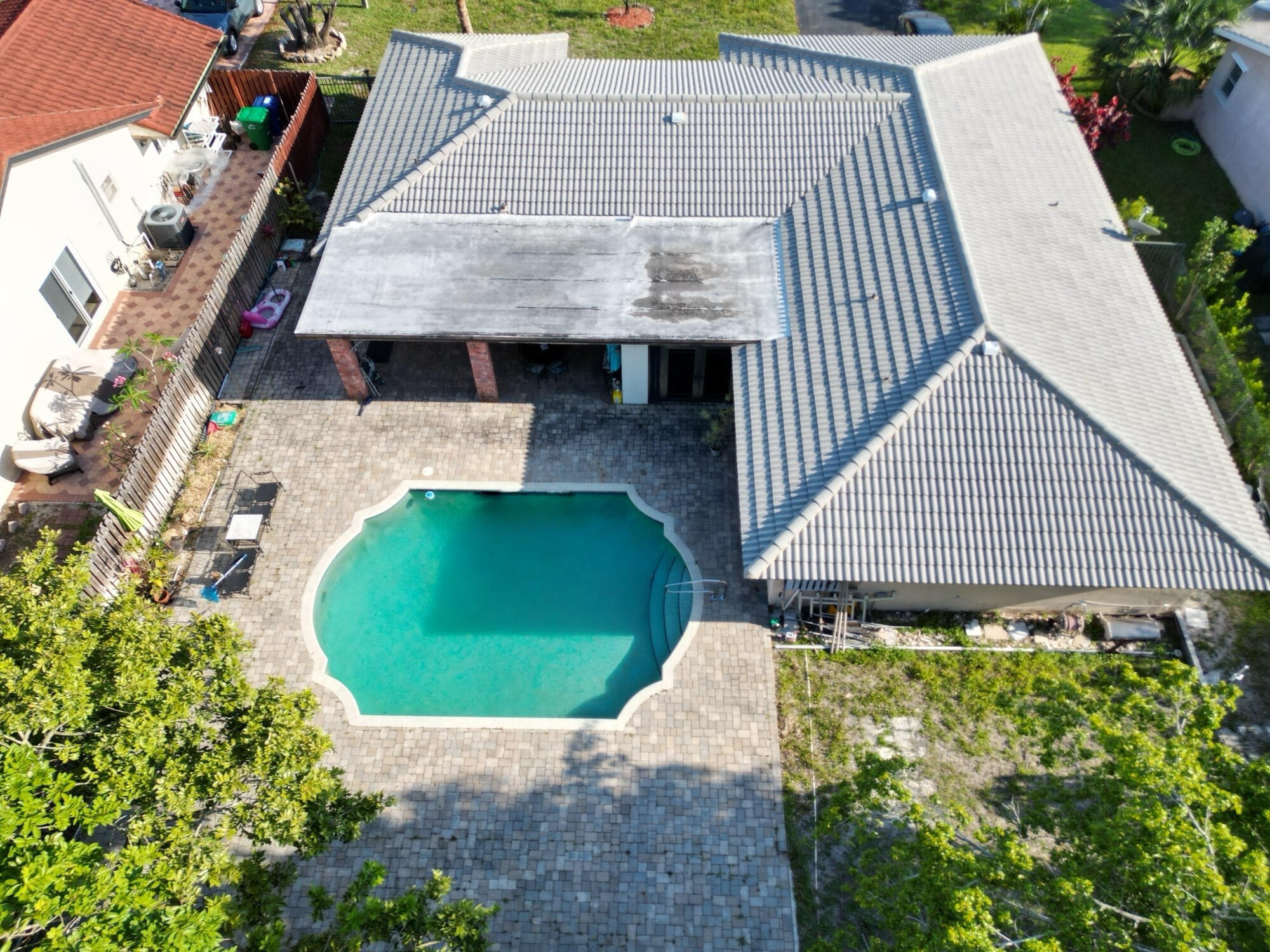 FOREST HILLS SOUTH - Residential
