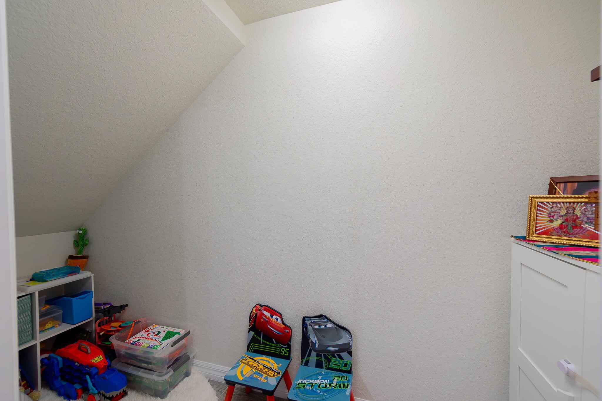 FIELDS AT GULFSTREAM POLO - Residential Lease