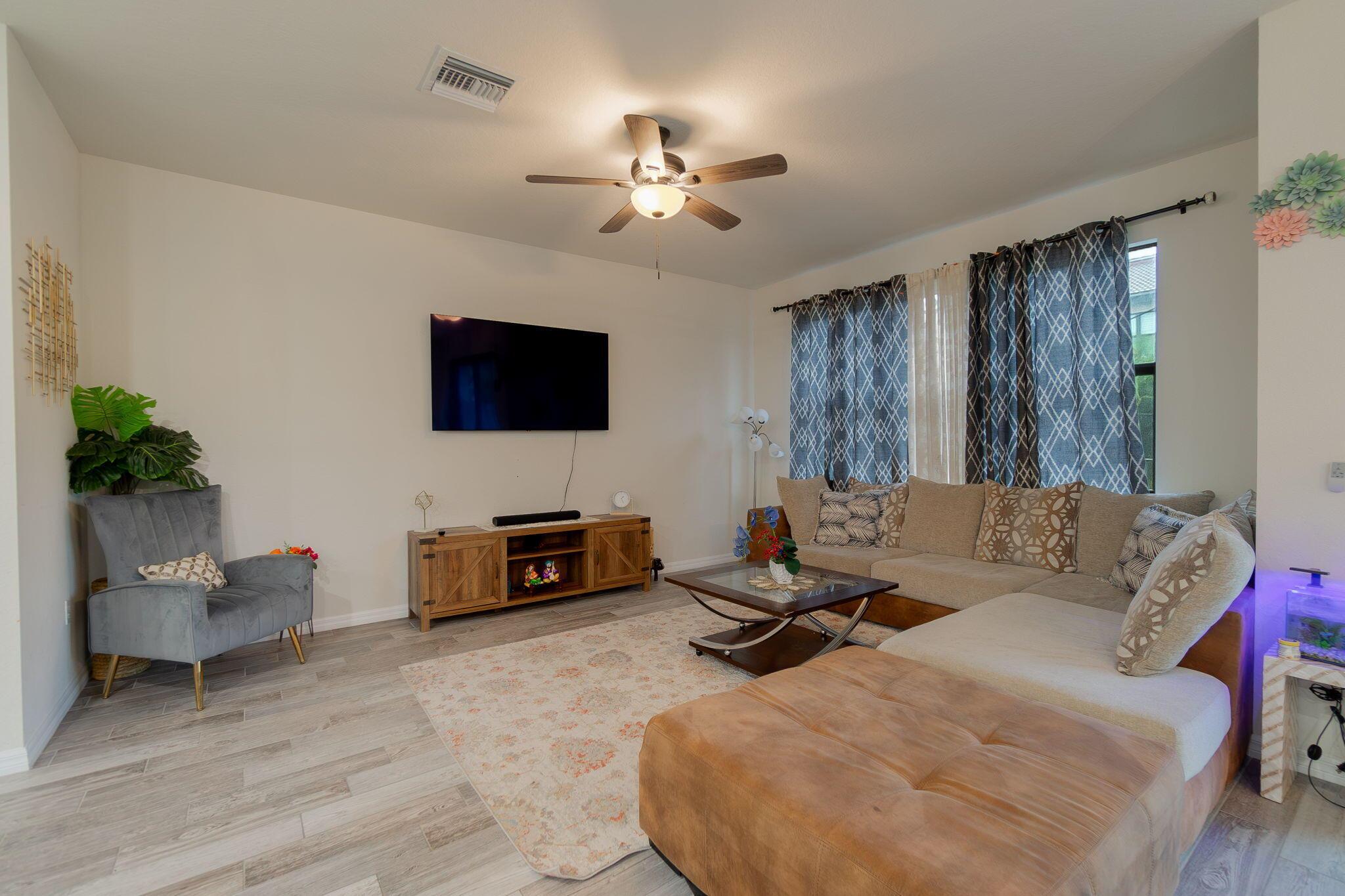 FIELDS AT GULFSTREAM POLO - Residential Lease