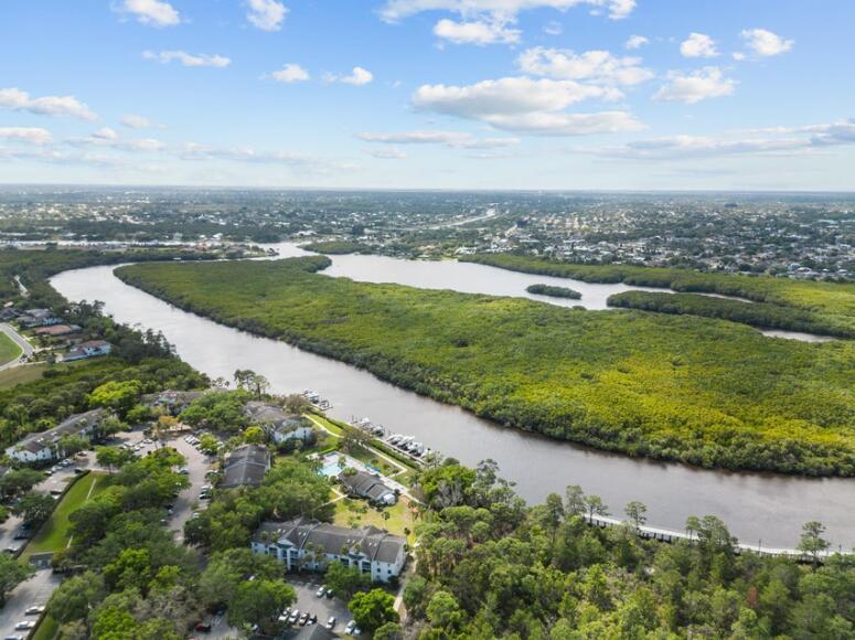 ANCHORAGE ON THE ST LUCIE - Residential Lease