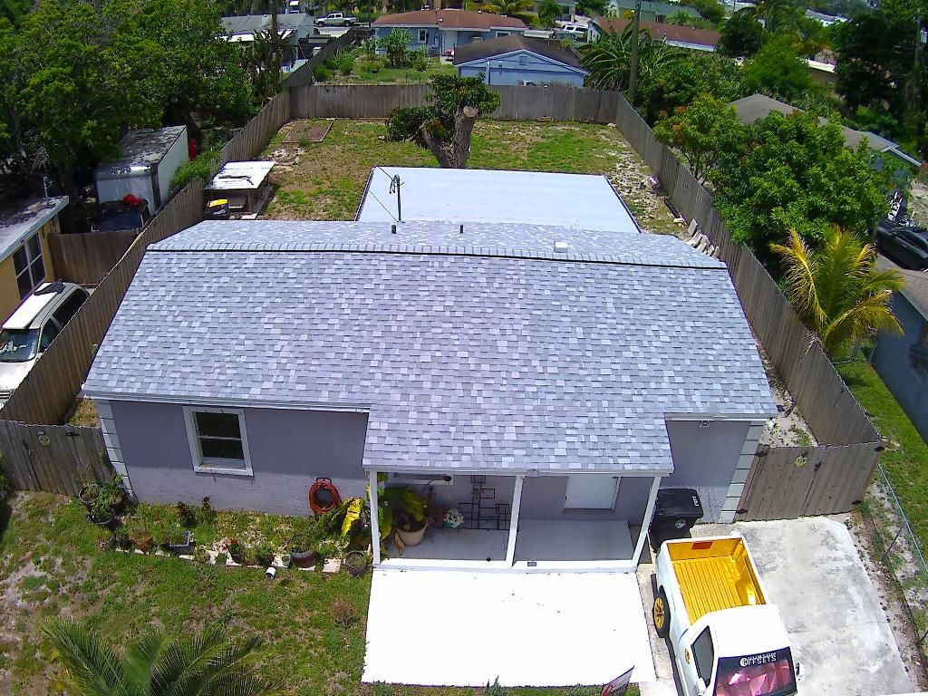 Photo of 1413 S C Terrace Terrace S, Lake Worth Beach, FL 33460 (MLS # R11094278)