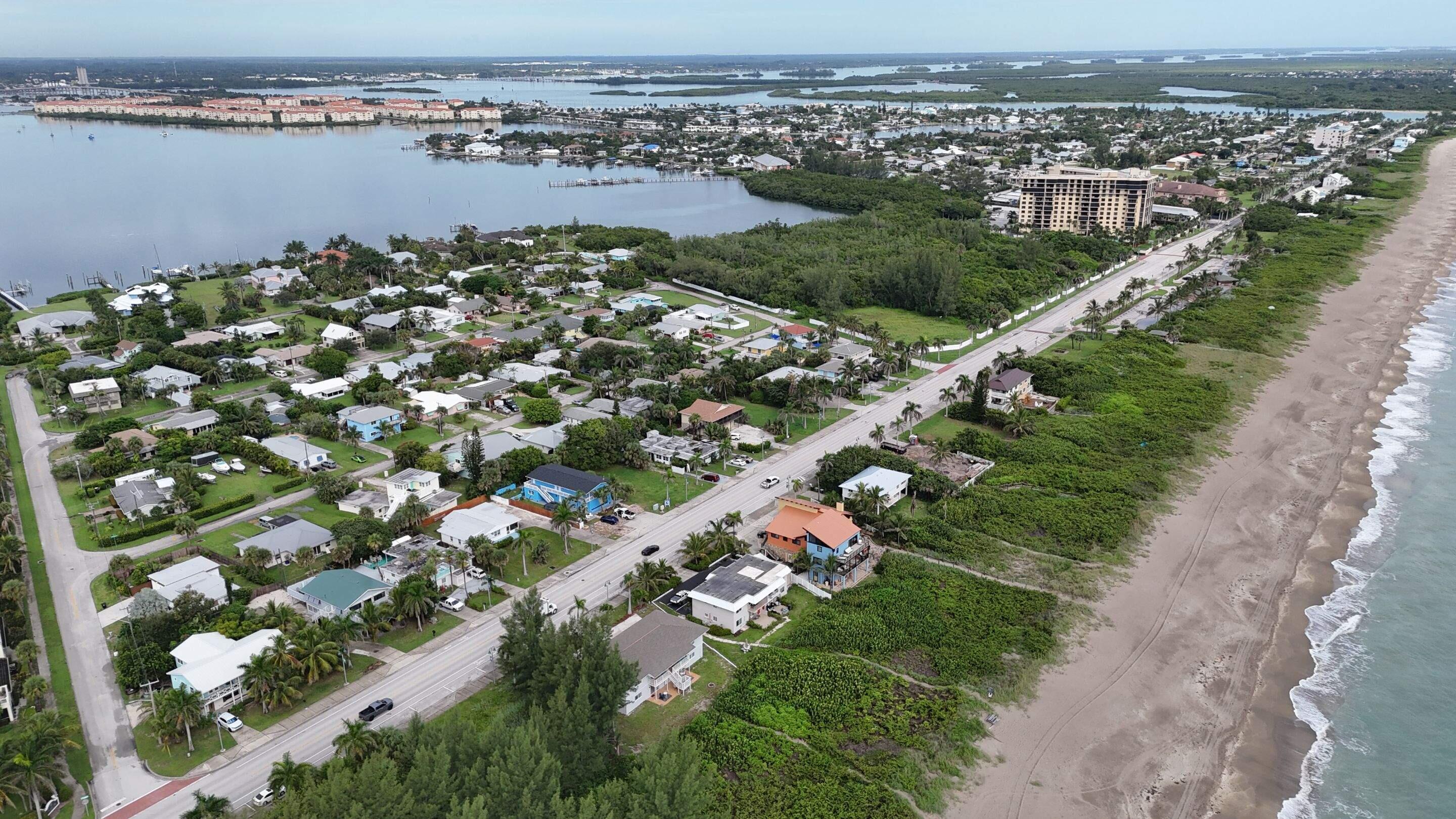 TROPICAL BEACH - Residential Lease