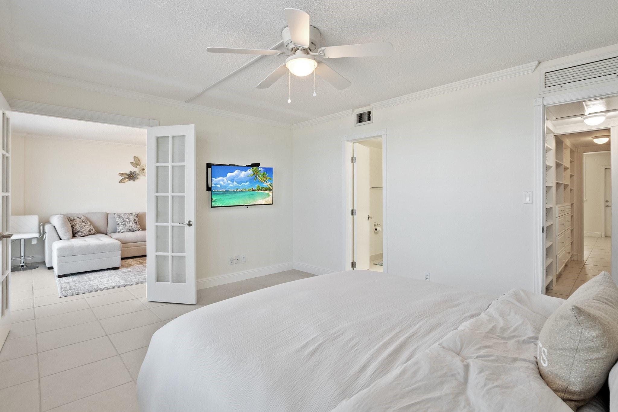 Hillsboro Le Baron Condo - Residential Lease