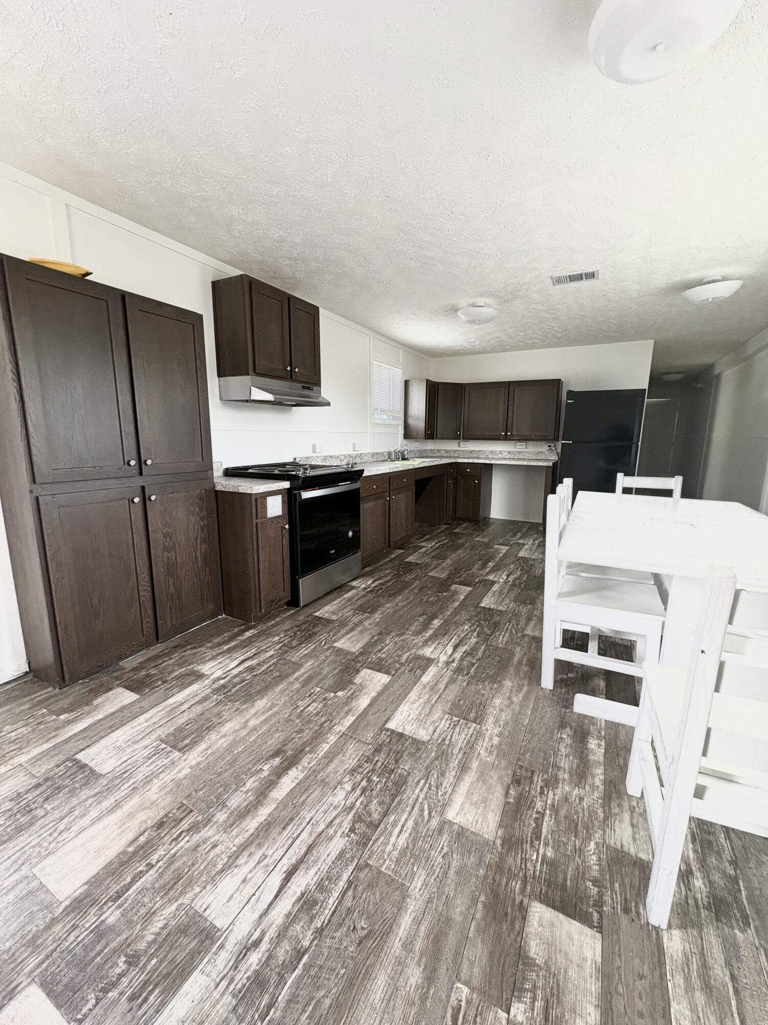 FLAGHOLE  Subdivision SEVEN K ESTATES S/D UNIT 2 - Residential