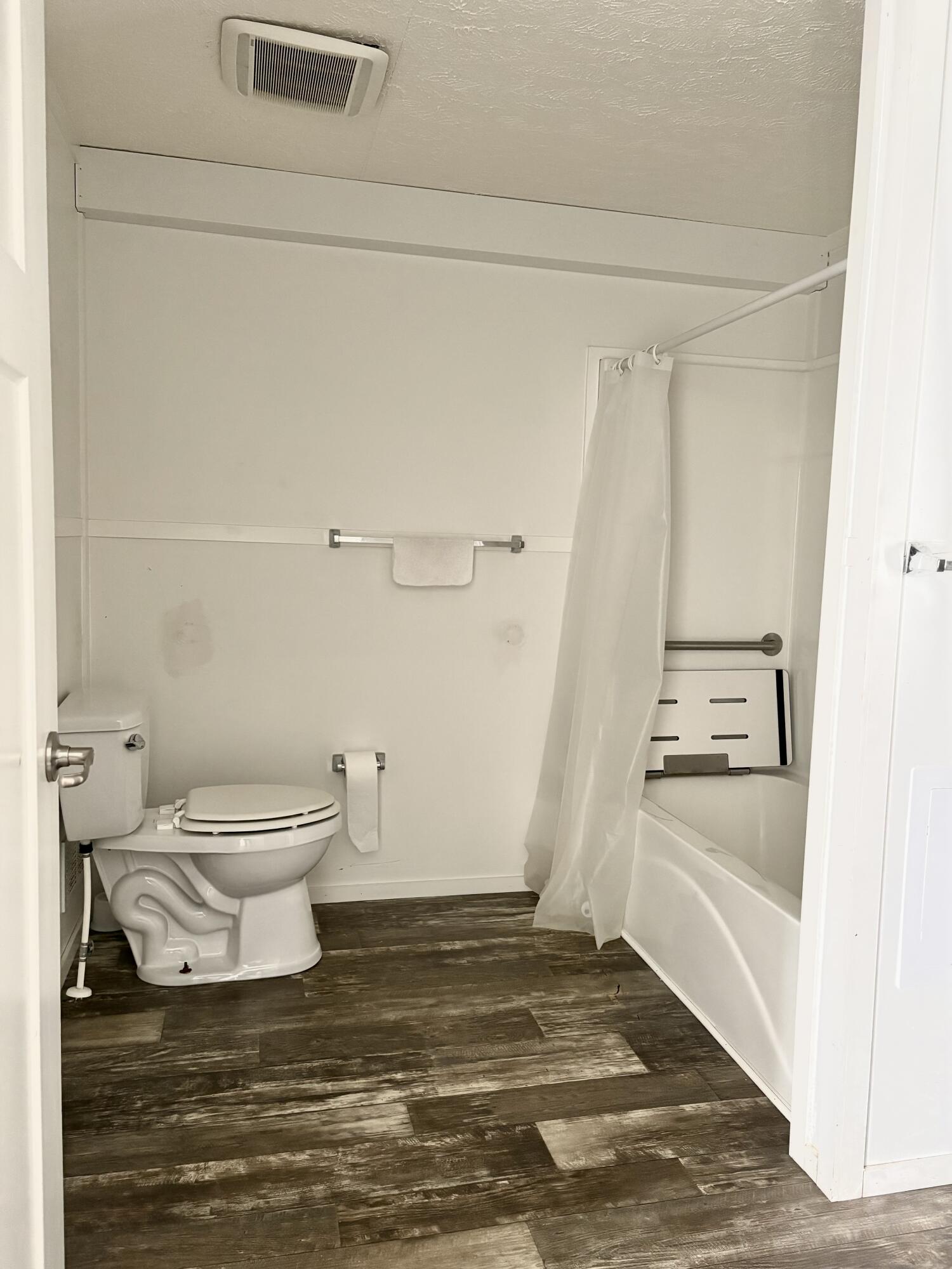 FLAGHOLE  Subdivision SEVEN K ESTATES S/D UNIT 2 - Residential