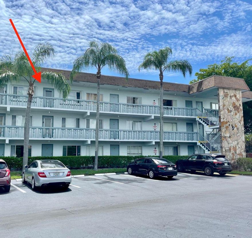 Spacious 2 bedrooms 1.5 baths remodeled move-in ready condo with garden view. Updates include a Modern white kitchen, SS appliances, granite countertops, updated bathrooms with glass enclosure, engineered wood flooring and tile throughout, newer a/c ~ 2019. Large Family room, exterior storage room on the balcony. Community offers elevator, swimming, Basic Cable, Laundry in the building. Requirements First moth AND  Deposit Credit 690.