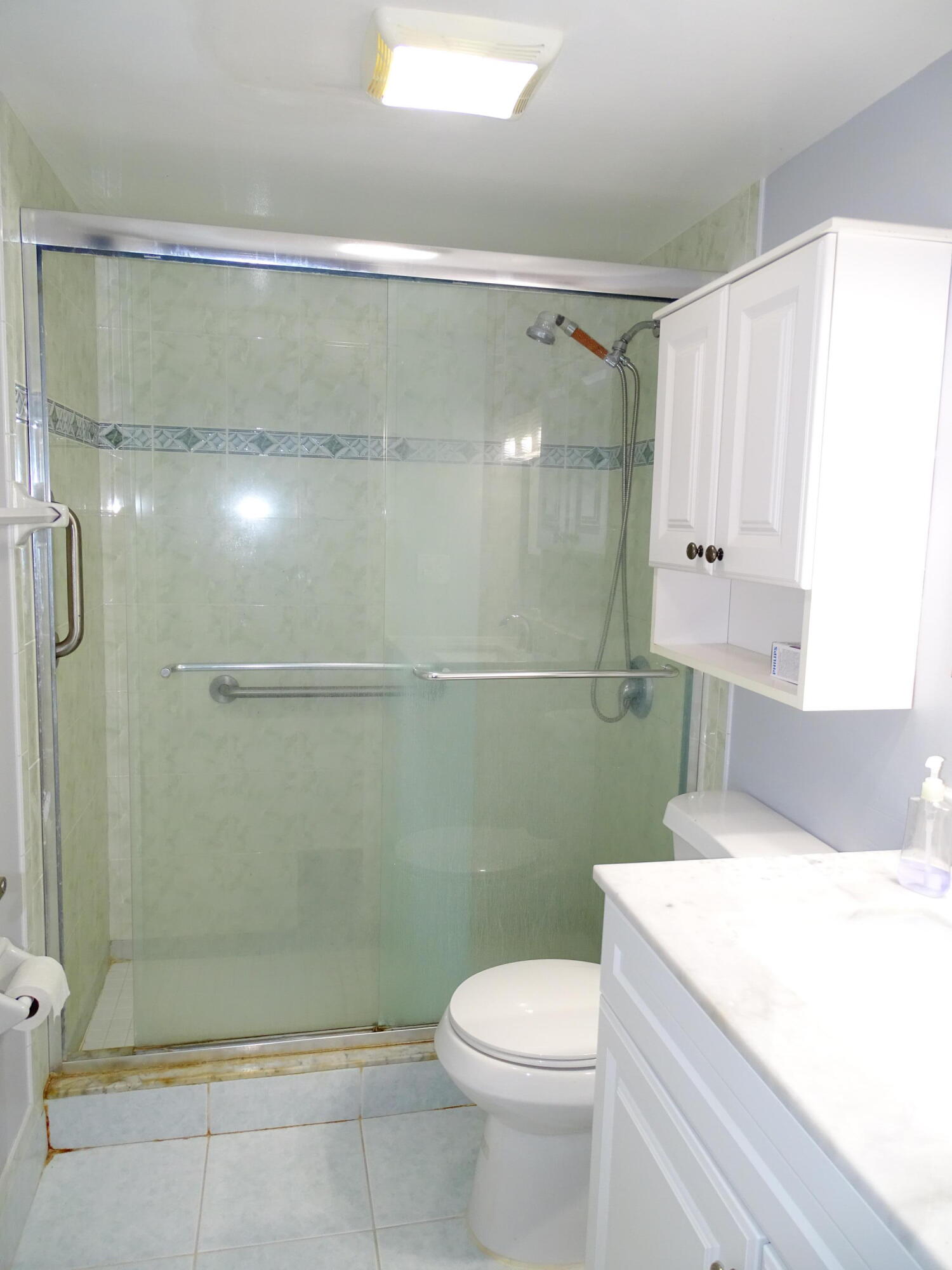 VILLAGE GREEN 4 CONDO - Residential Lease