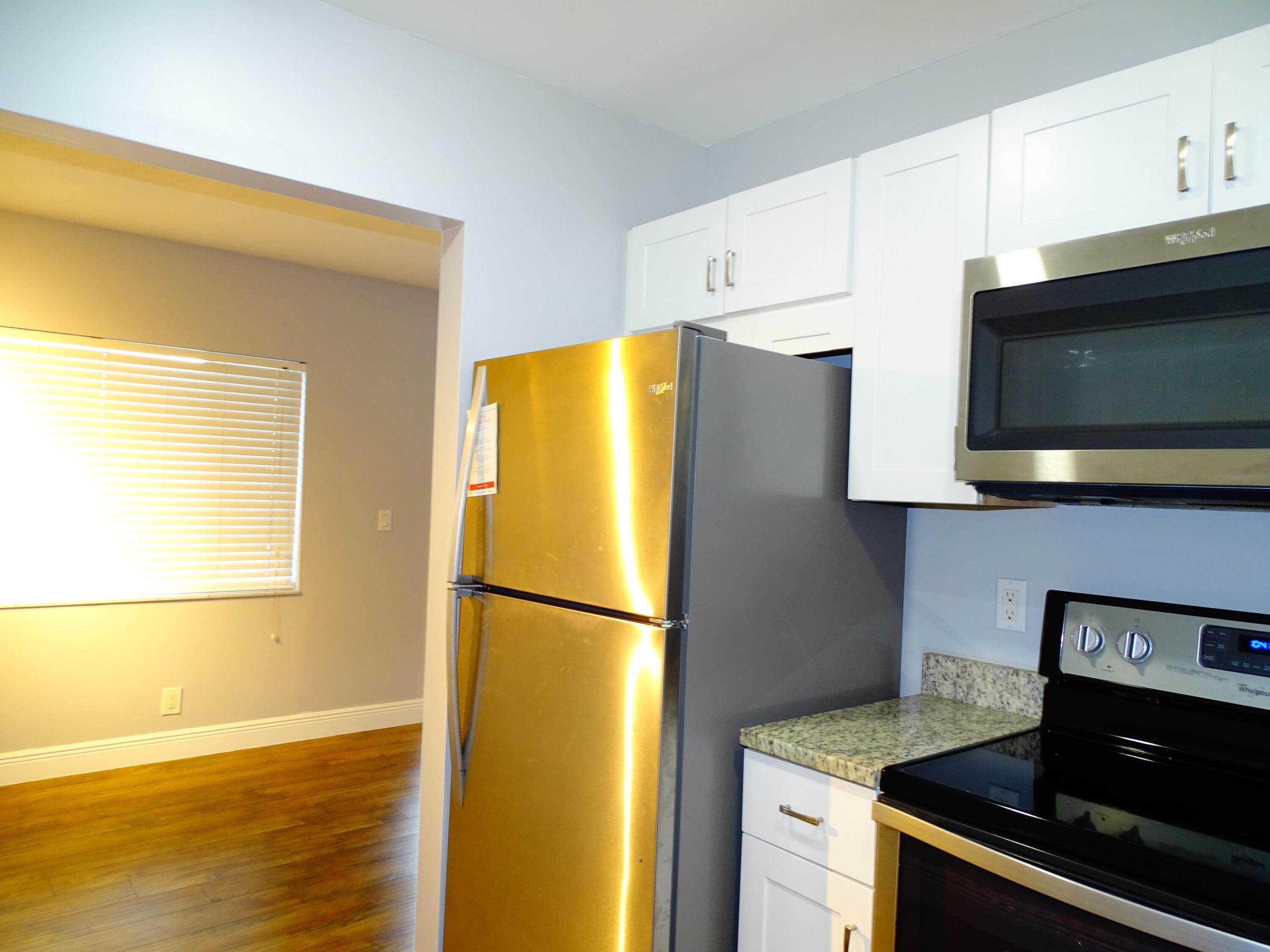 VILLAGE GREEN 4 CONDO - Residential Lease