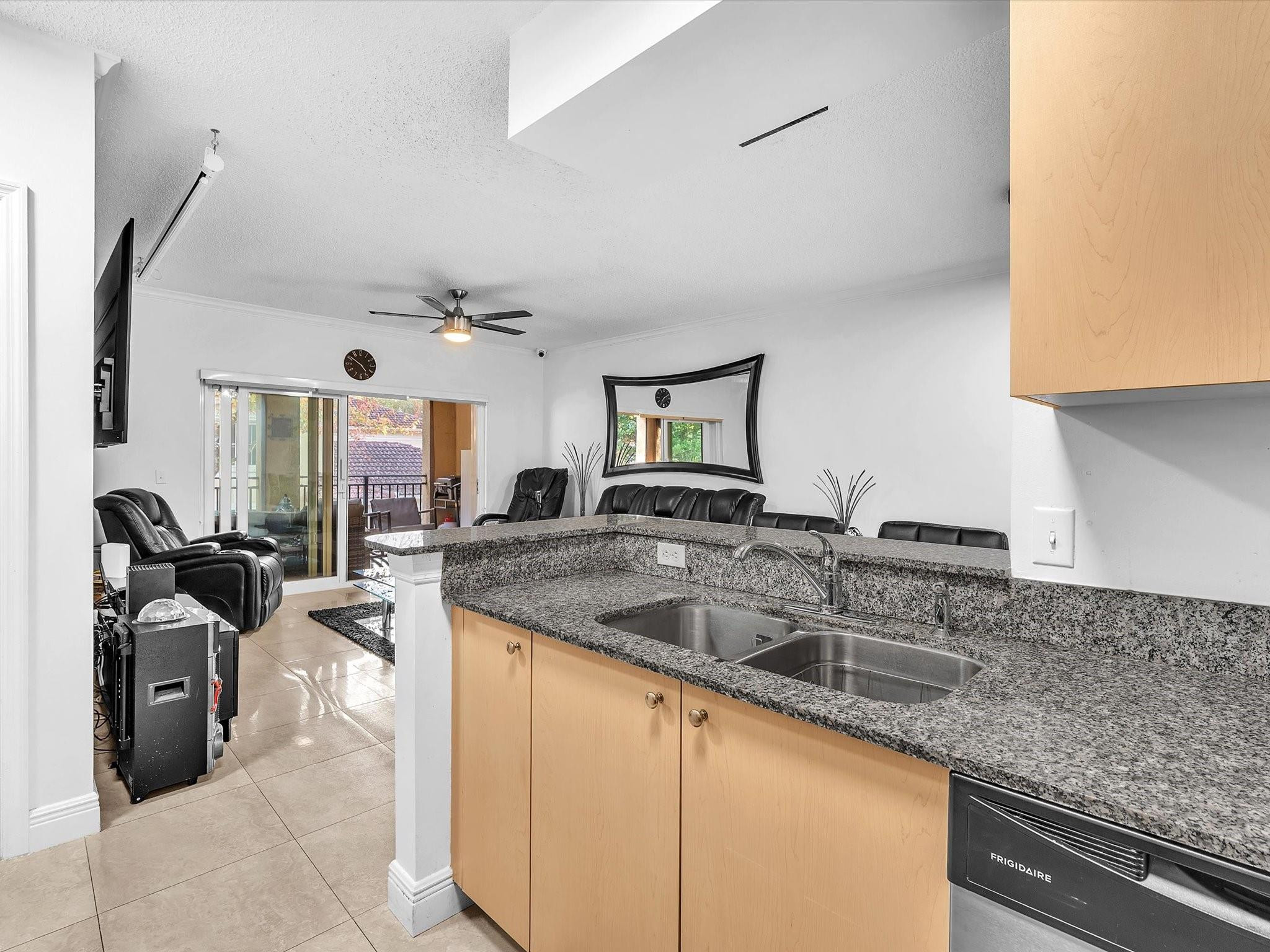 AVENTINE AT MIRAMAR - Residential Lease