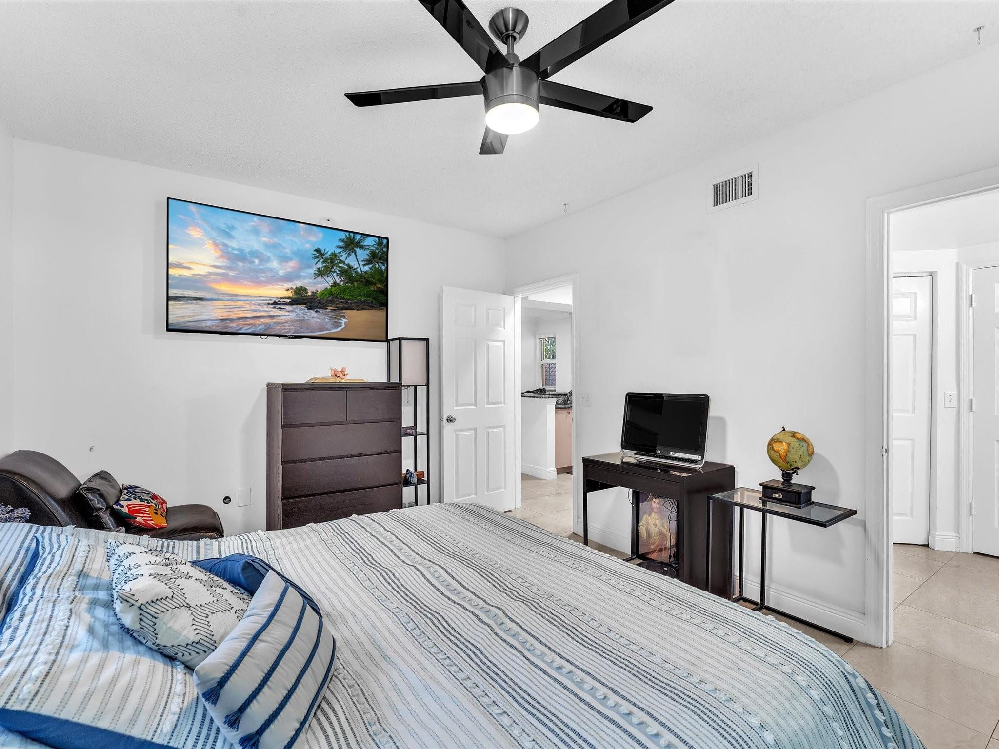 AVENTINE AT MIRAMAR - Residential Lease