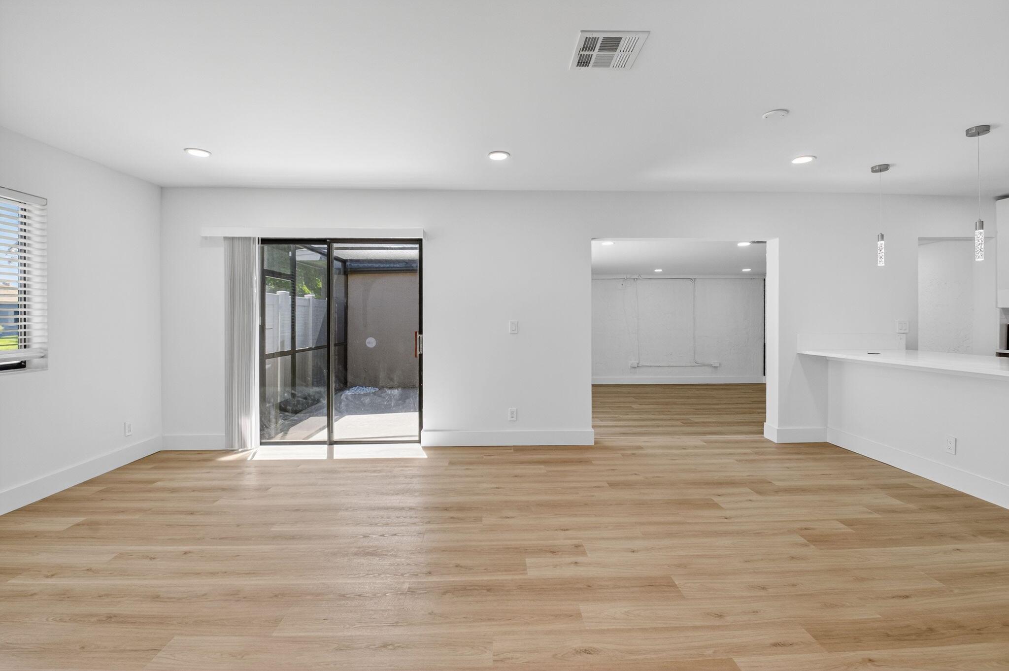 CAMELOT VILLAGE SEC 1 - Residential