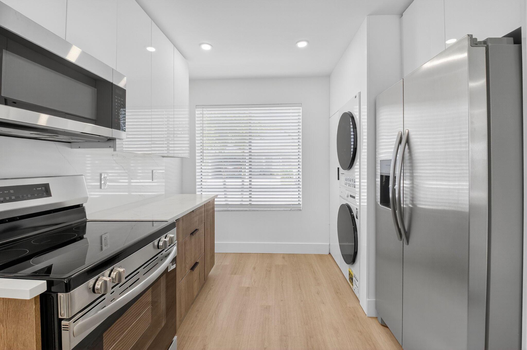 CAMELOT VILLAGE SEC 1 - Residential