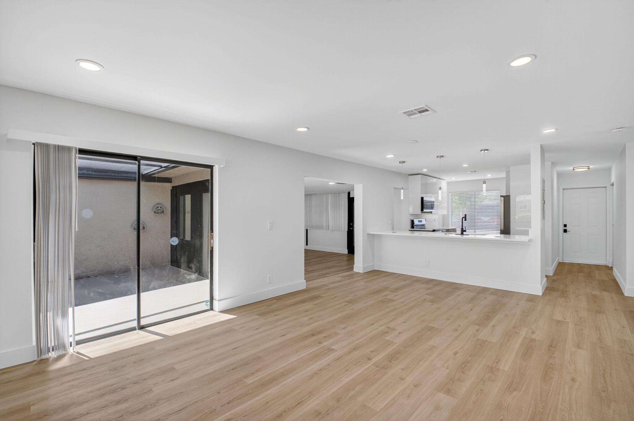 CAMELOT VILLAGE SEC 1 - Residential