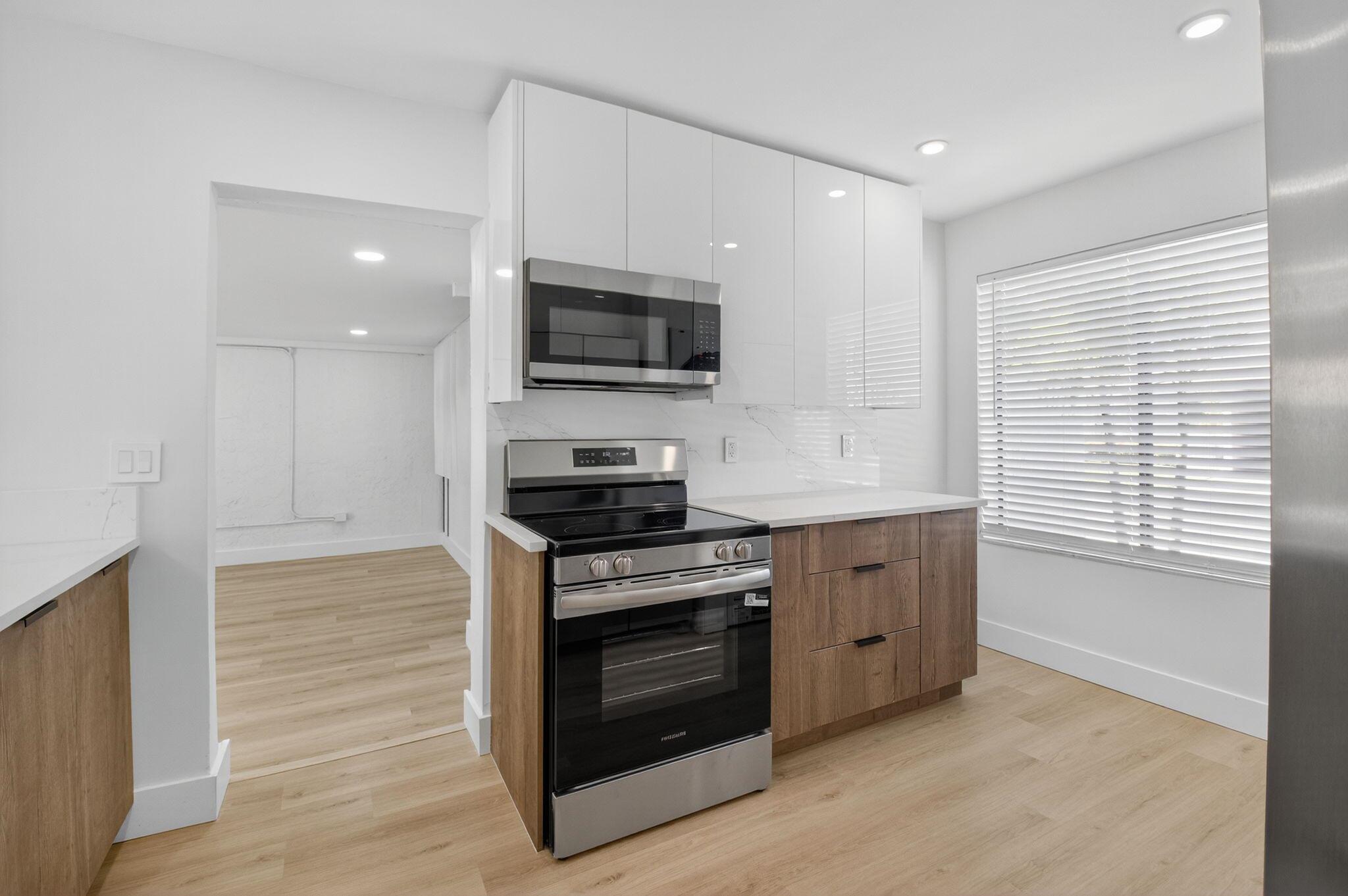 CAMELOT VILLAGE SEC 1 - Residential