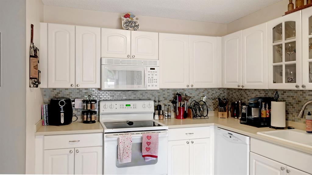 PLUM AT BOCA POINTE CONDOS ONE THRU 15 FILED IN OR - Residential