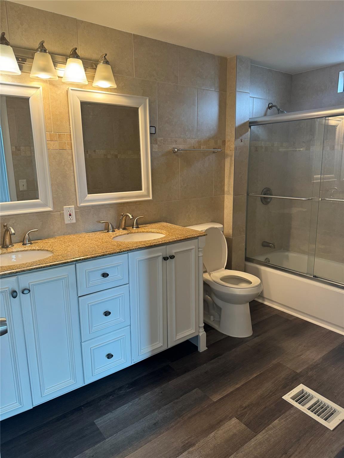 Sandalfoot Cove Sec 01 - Residential Lease