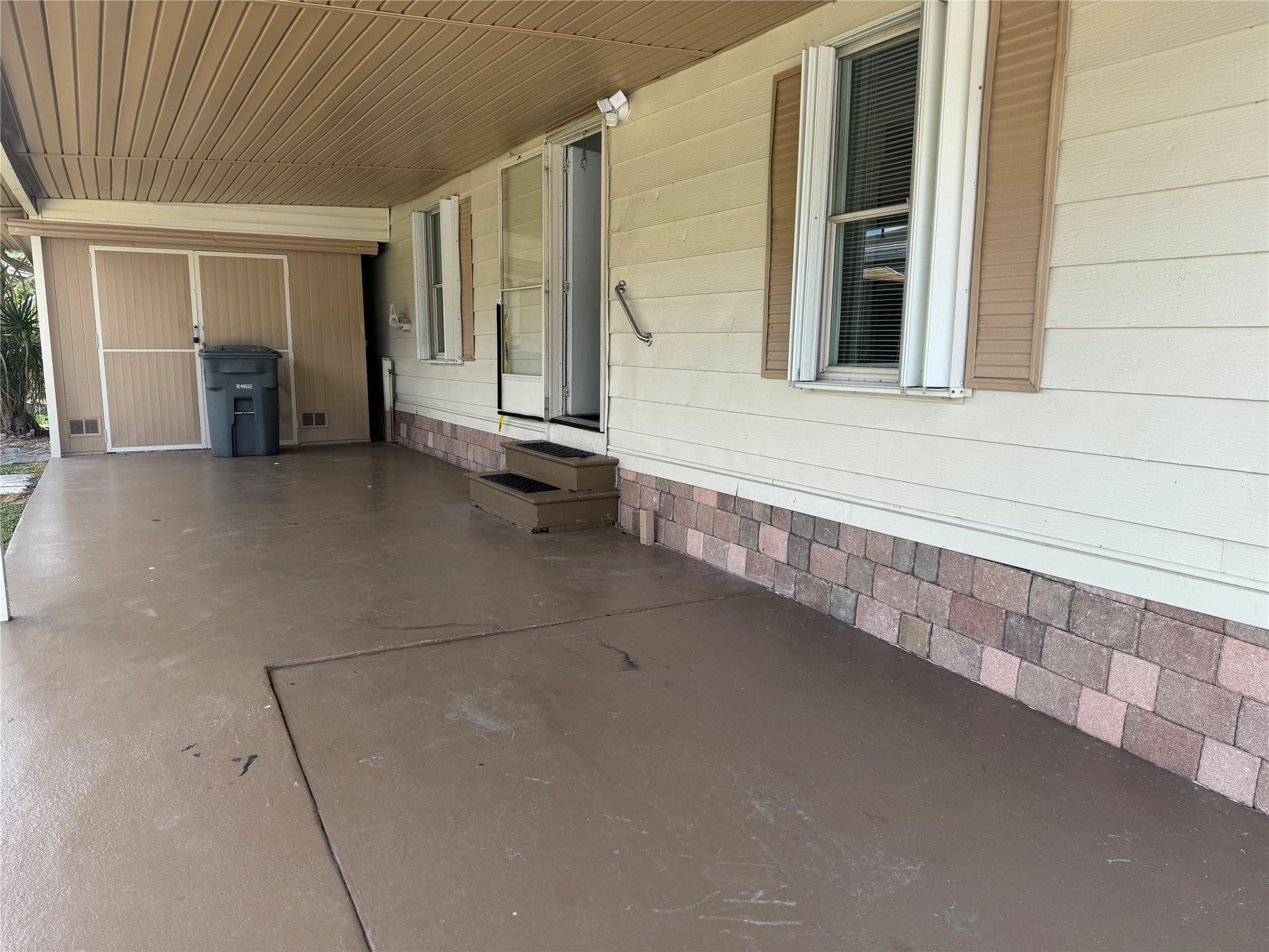 Sandalfoot Cove Sec 01 - Residential Lease