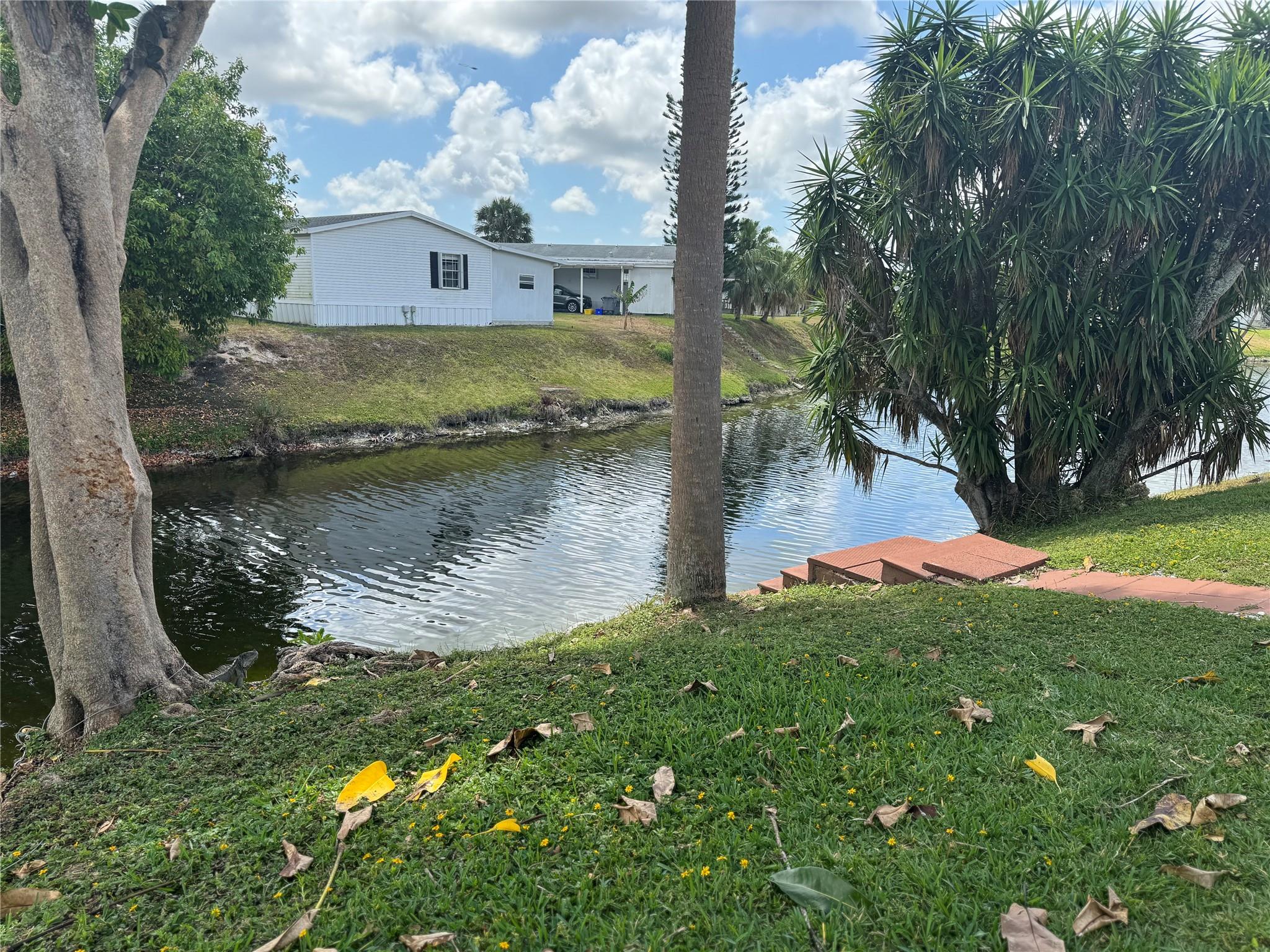 Sandalfoot Cove Sec 01 - Residential Lease