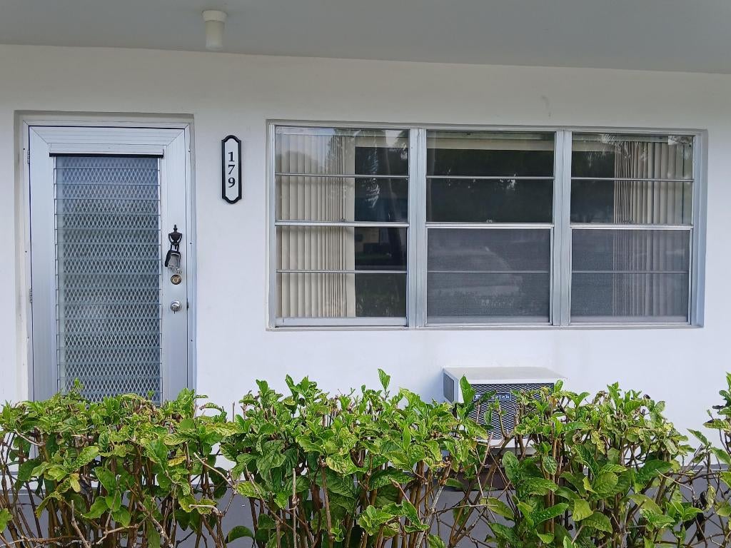 Photo of 179 Berkshire I, West Palm Beach, FL 33417 (MLS # R11036511)