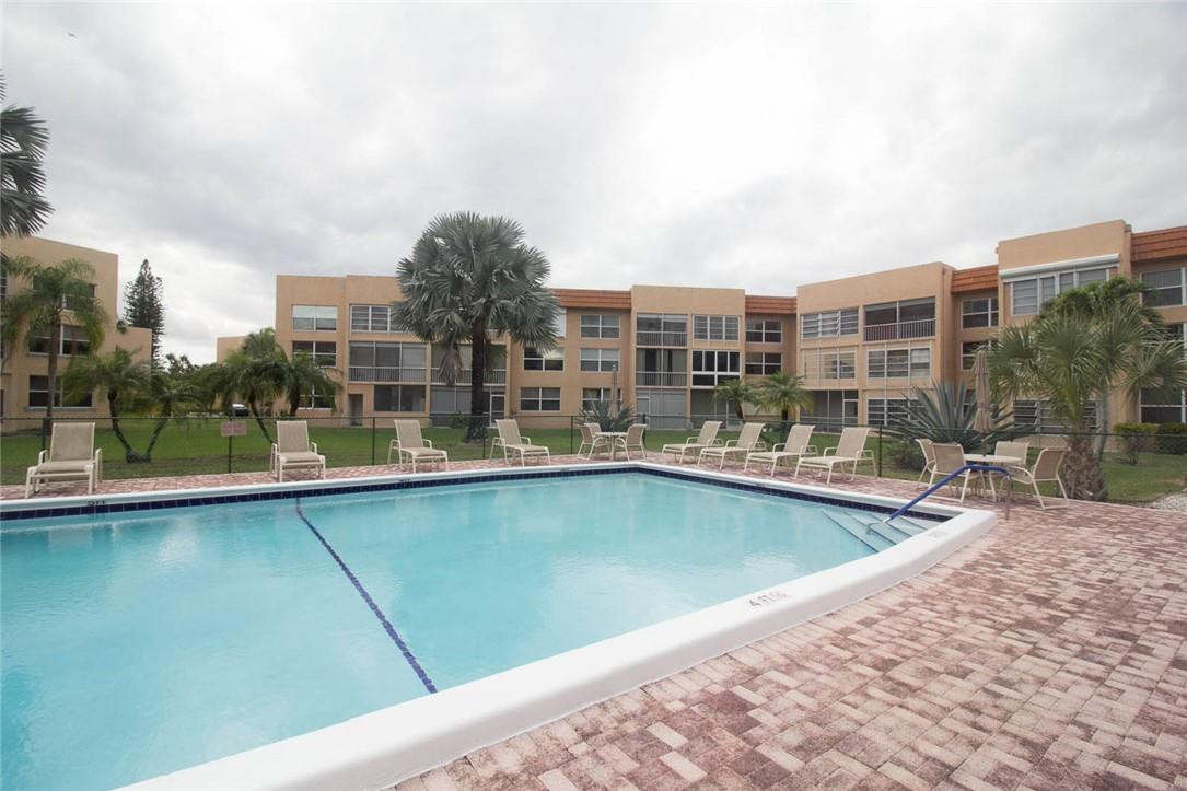 Royal Park Gardens - Residential
