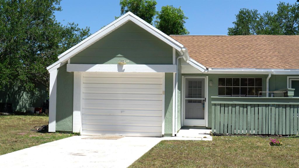 Photo of 1450 SE Rivergreen Circle, Port Saint Lucie, FL 34952 (MLS # R11087055)