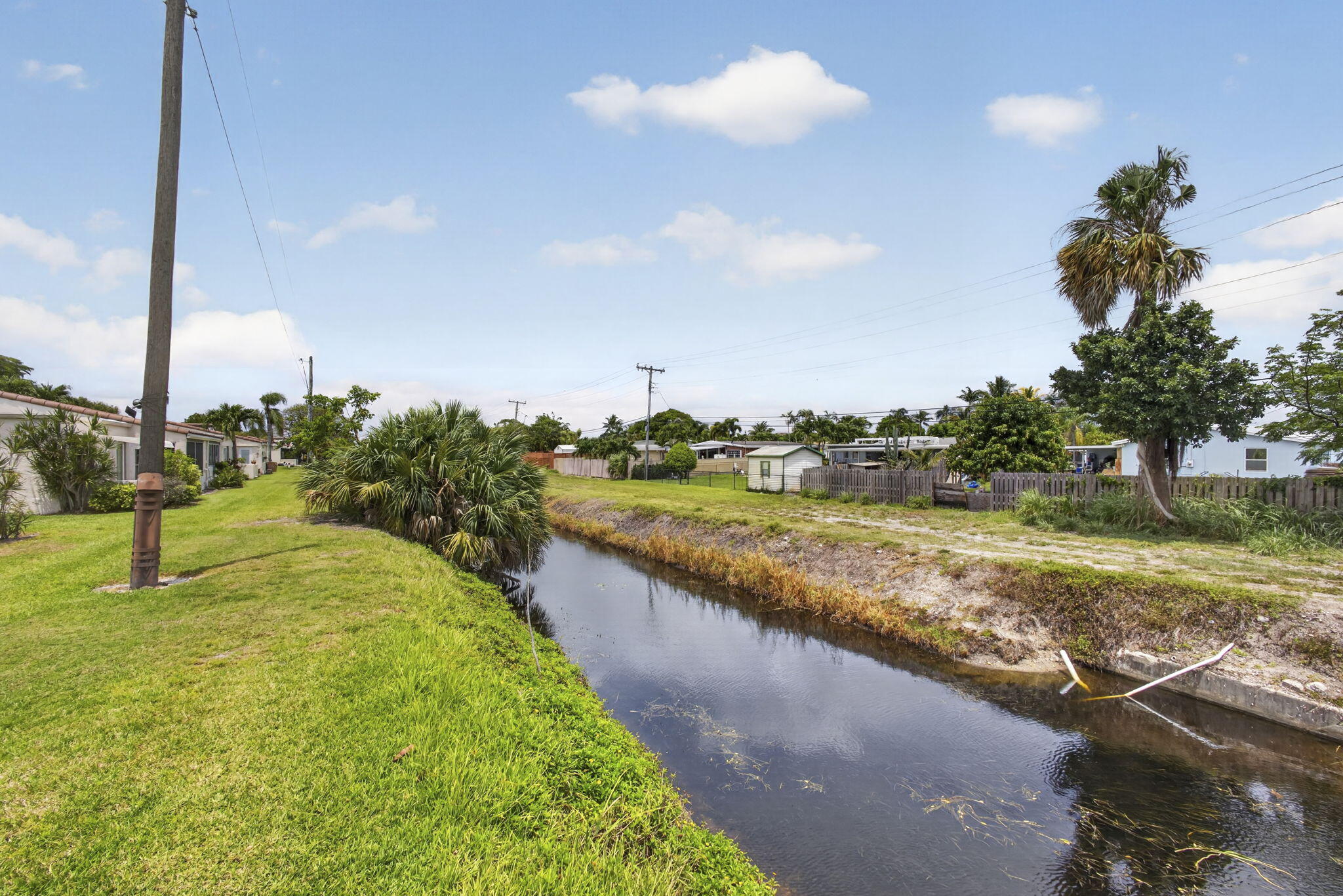 BOUNDBROOK CONDO S - Residential