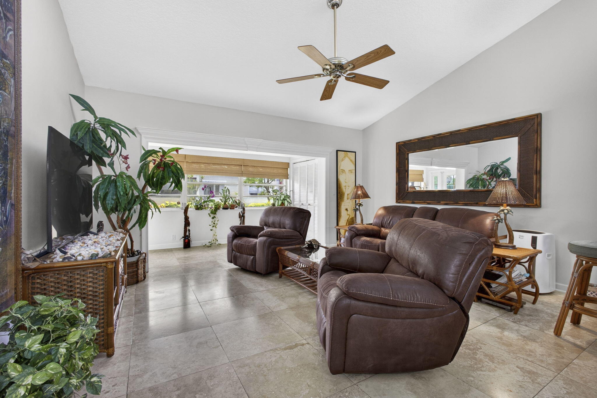 BOUNDBROOK CONDO S - Residential