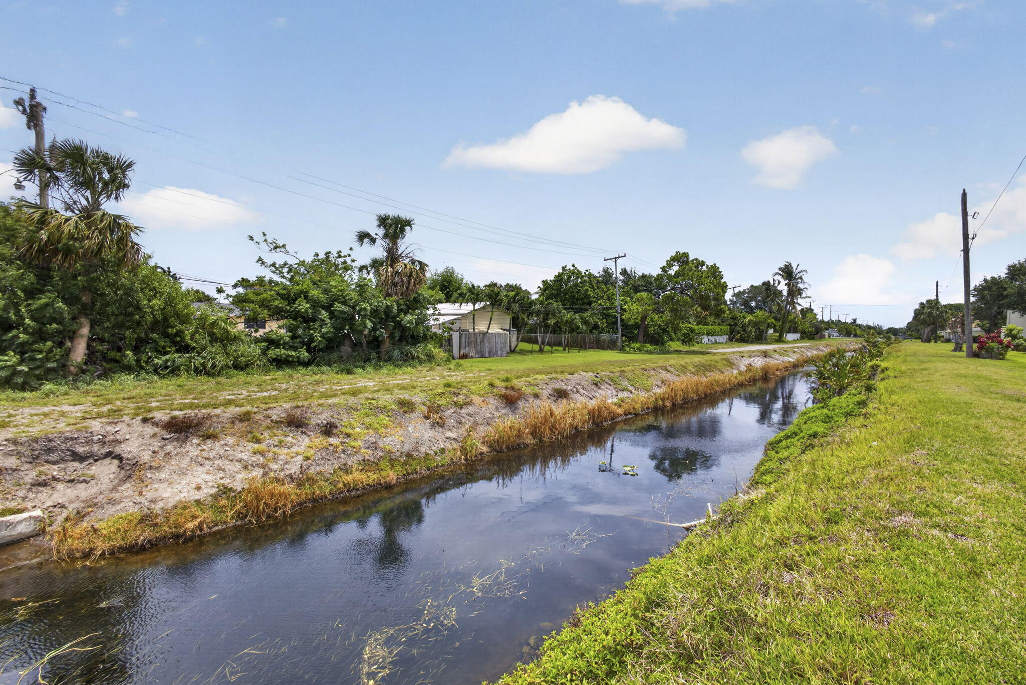 BOUNDBROOK CONDO S - Residential