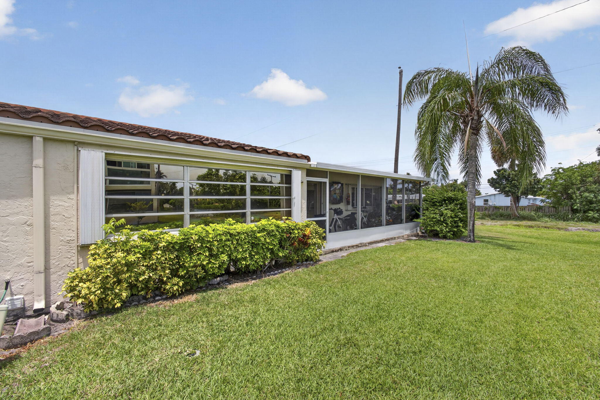 BOUNDBROOK CONDO S - Residential