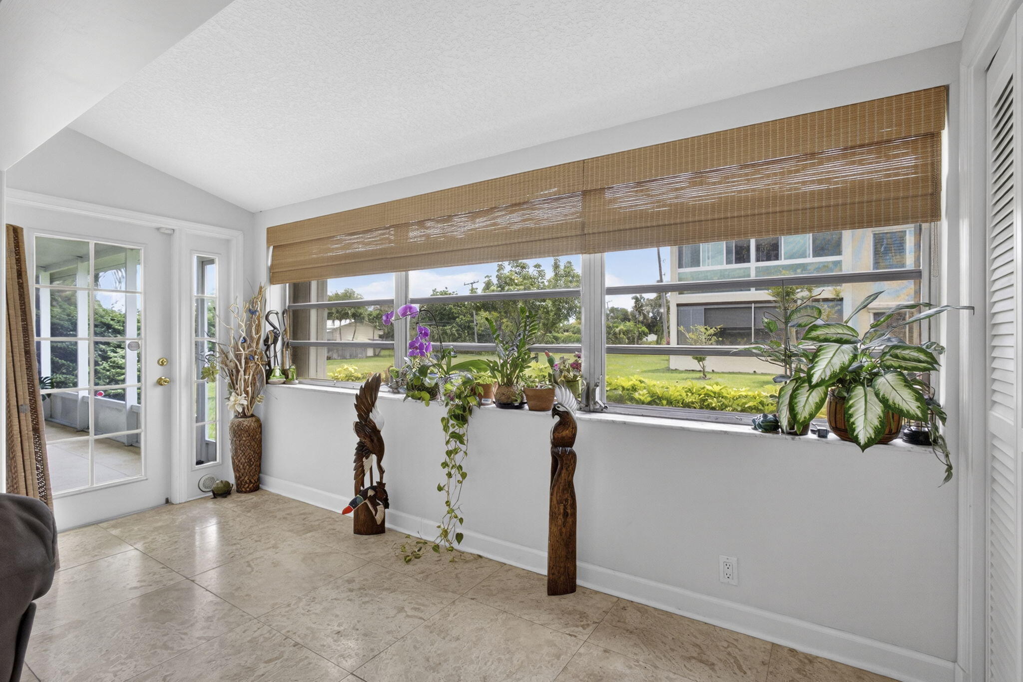 BOUNDBROOK CONDO S - Residential