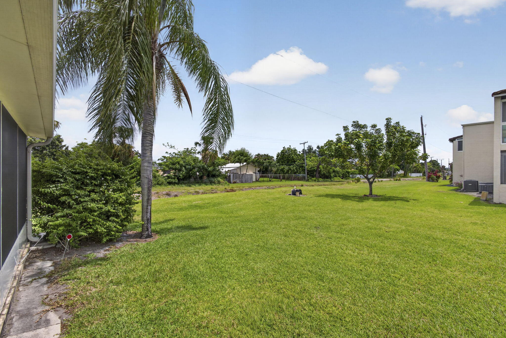 BOUNDBROOK CONDO S - Residential