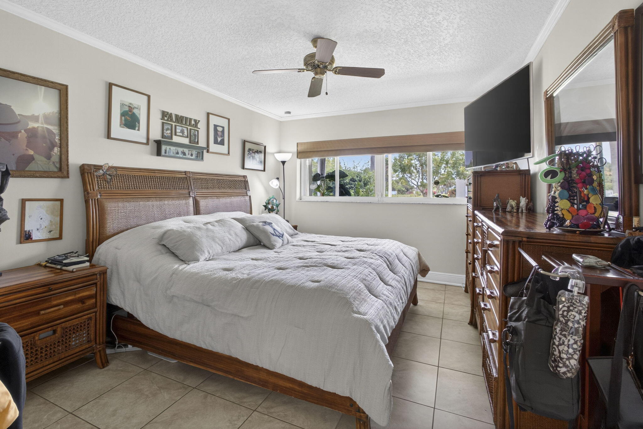BOUNDBROOK CONDO S - Residential