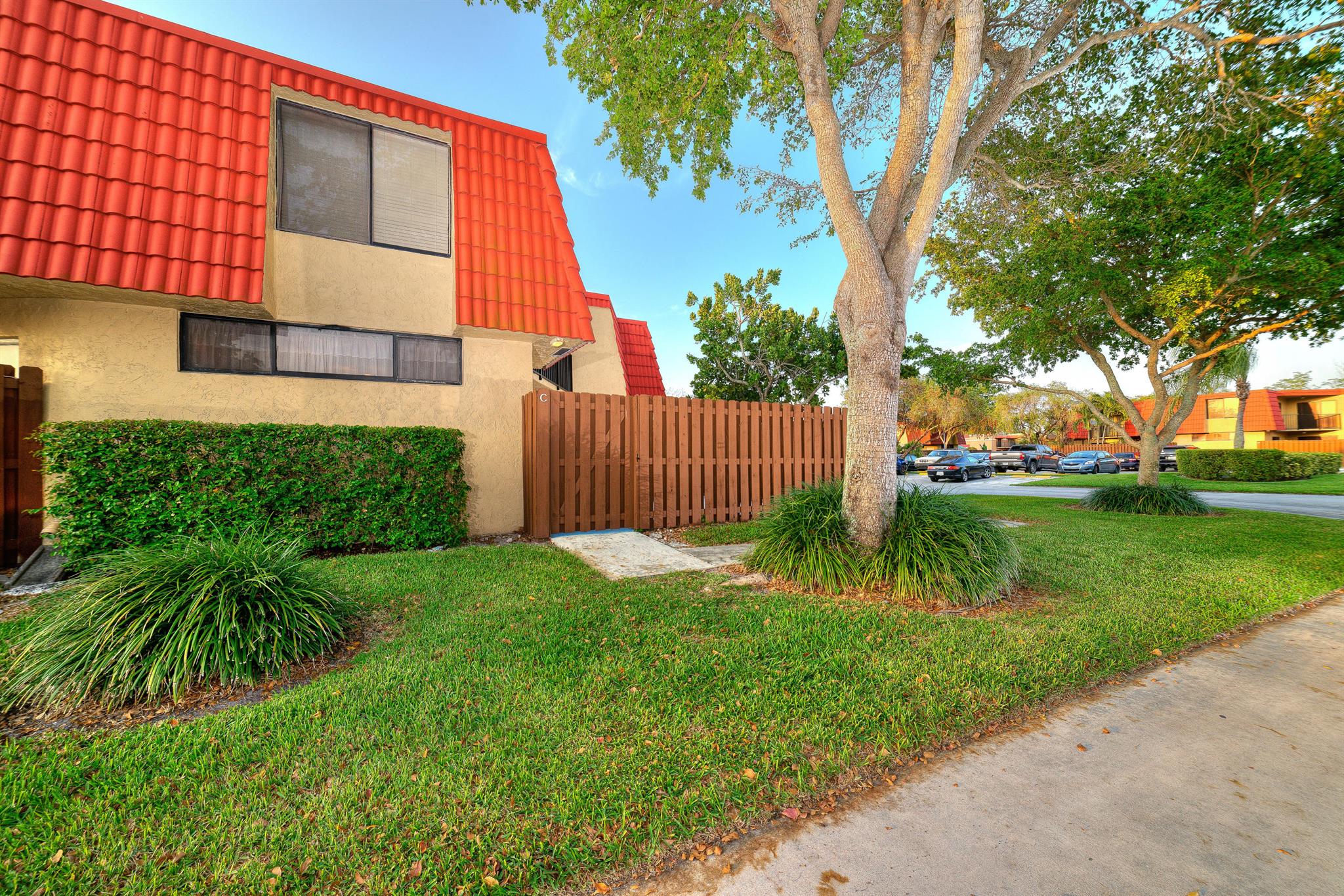 Exceptional 2,2.1 Townhome in beautiful Boca Raton Fl. Home to the best shopping, dining, school districts & parks in South Florida. No carpet. Just professionally cleaned. Large Living Space + half bath & full laundry downstairs. Fenced Patio is perfect for BBQ & pets All docs must be emailed in pdf form. Pets considered on a case by case basis. Must See. Call today.