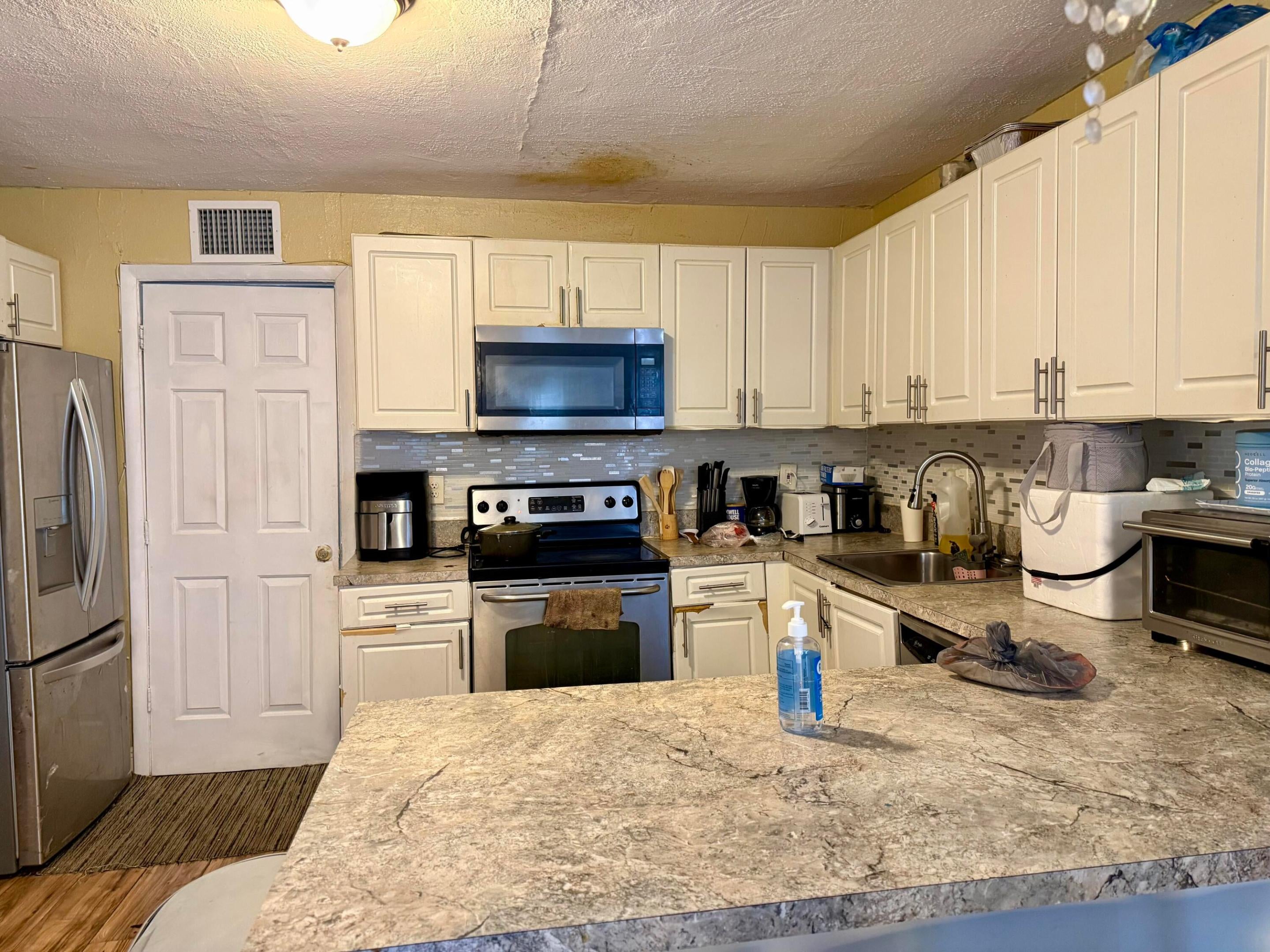 1105 W 34th Street