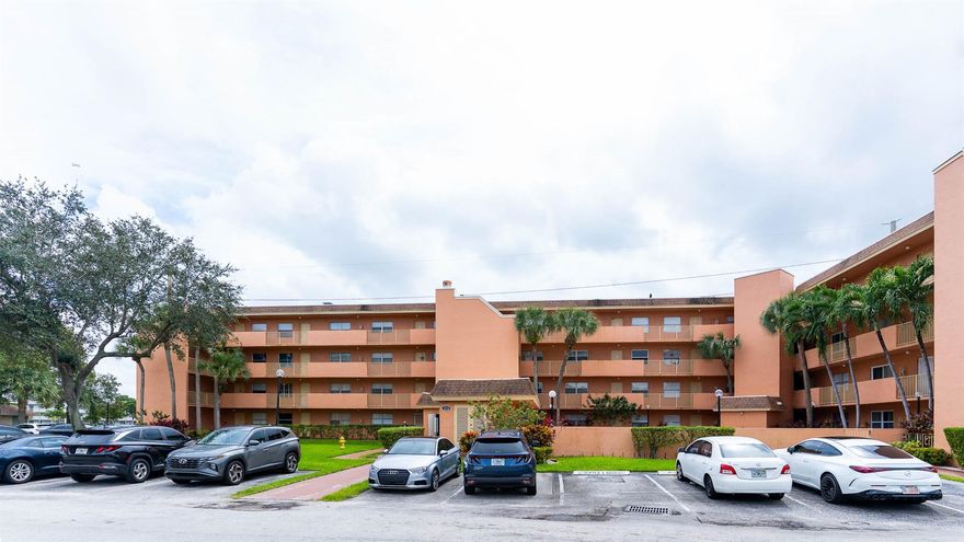 Well maintained 2/2, 1000 sq. ft. unit with canal views is a must see located in the heart of Sunrise. Tile throughout. Property is tenant occupied on a month to month lease. Unit has a large screened balcony overlooking the water. Amazing central location close to great schools, restaurants & Sawgrass Mills Mall, Ft Lauderdale Airport & the Beaches. Unit can be rented 1 year after purchase. Community features pool, elevator, laundry room and assigned parking, water is included in association fees. All ages welcome! Perfect to call home or a great investment!