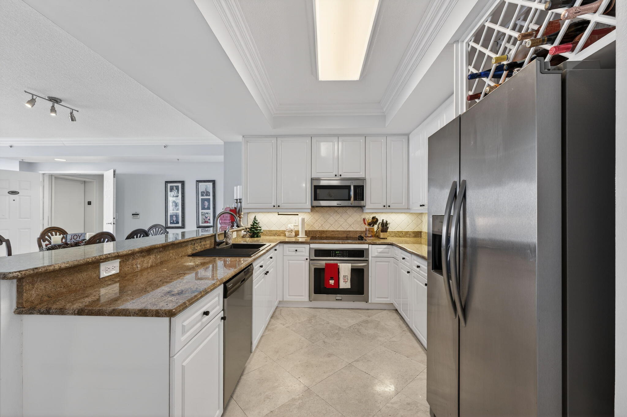 JACKSON TOWER LAS OLAS CONDO - Residential Lease