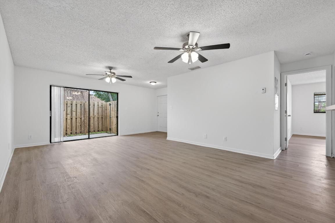 Lakeside Villas - Residential Lease