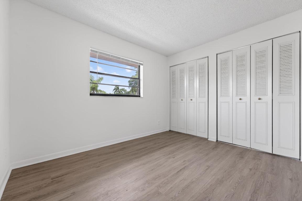 Lakeside Villas - Residential Lease