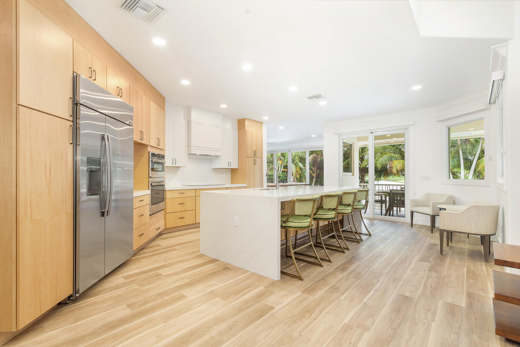 PRESIDENT COUNTRY CLUB 4 - Residential Lease