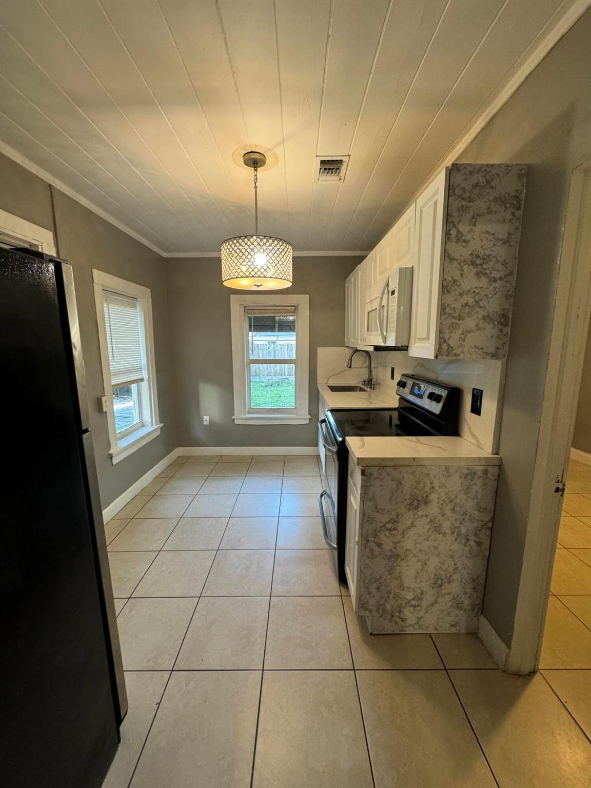 LAKE WORTH TOWN OF - Residential Lease